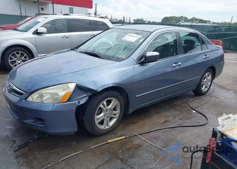 2007 Honda Accord 2.4 Ex z USA, uszkodzony, nr VIN 1HGCM56887A041798